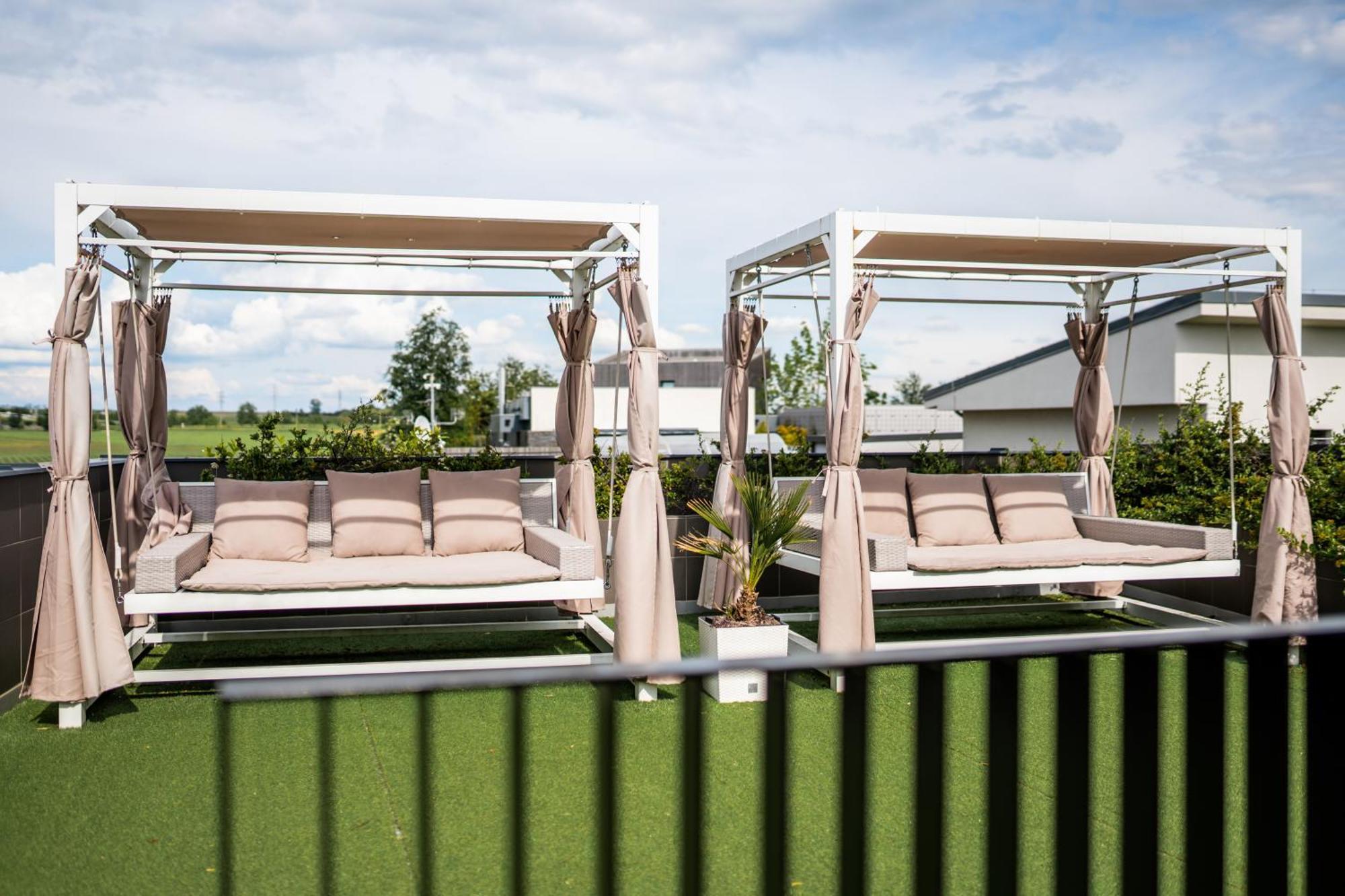 Apartmany Ladná Eksteriør billede