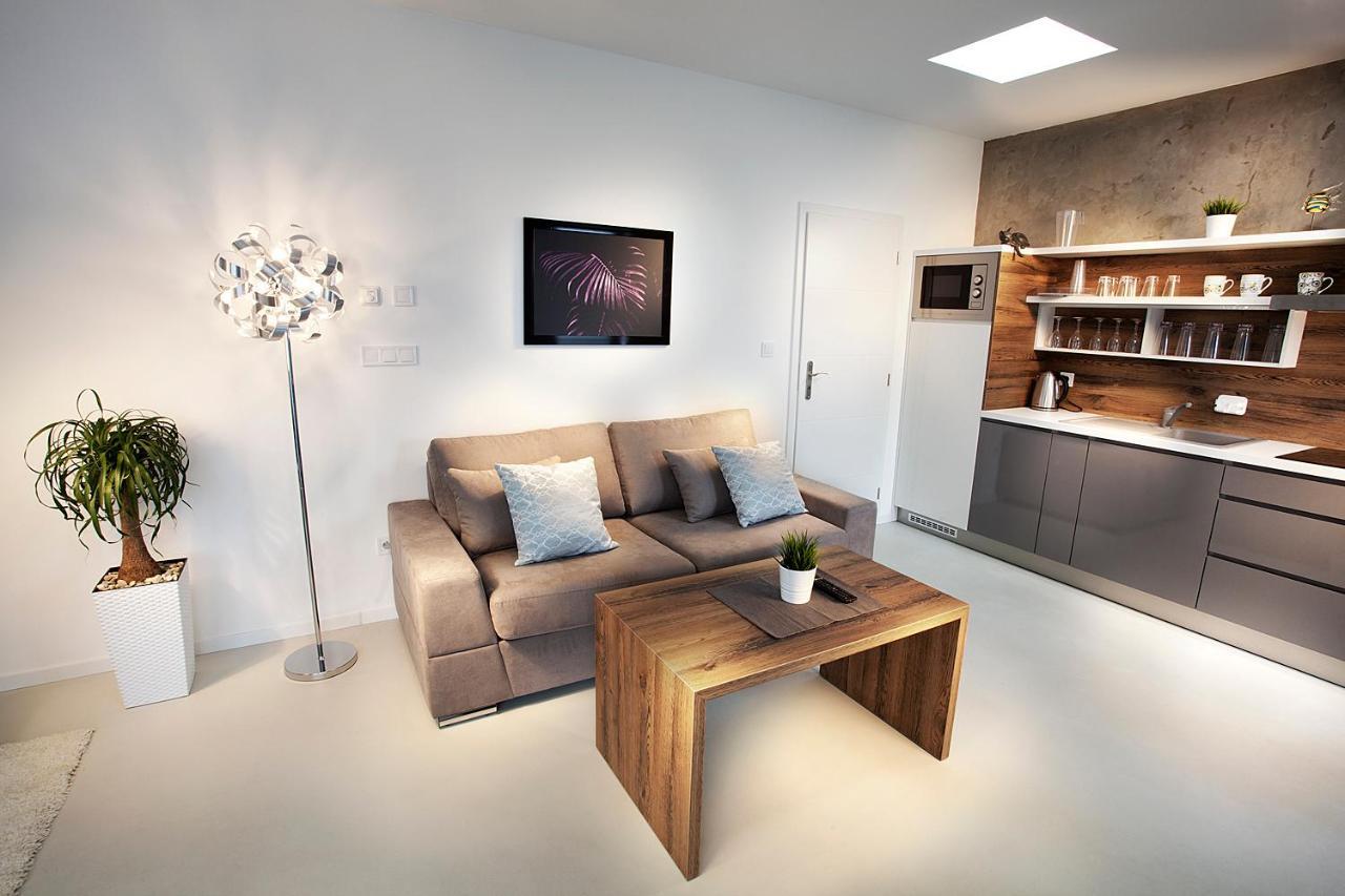 Apartmany Ladná Eksteriør billede