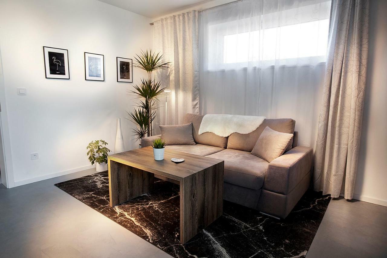 Apartmany Ladná Eksteriør billede
